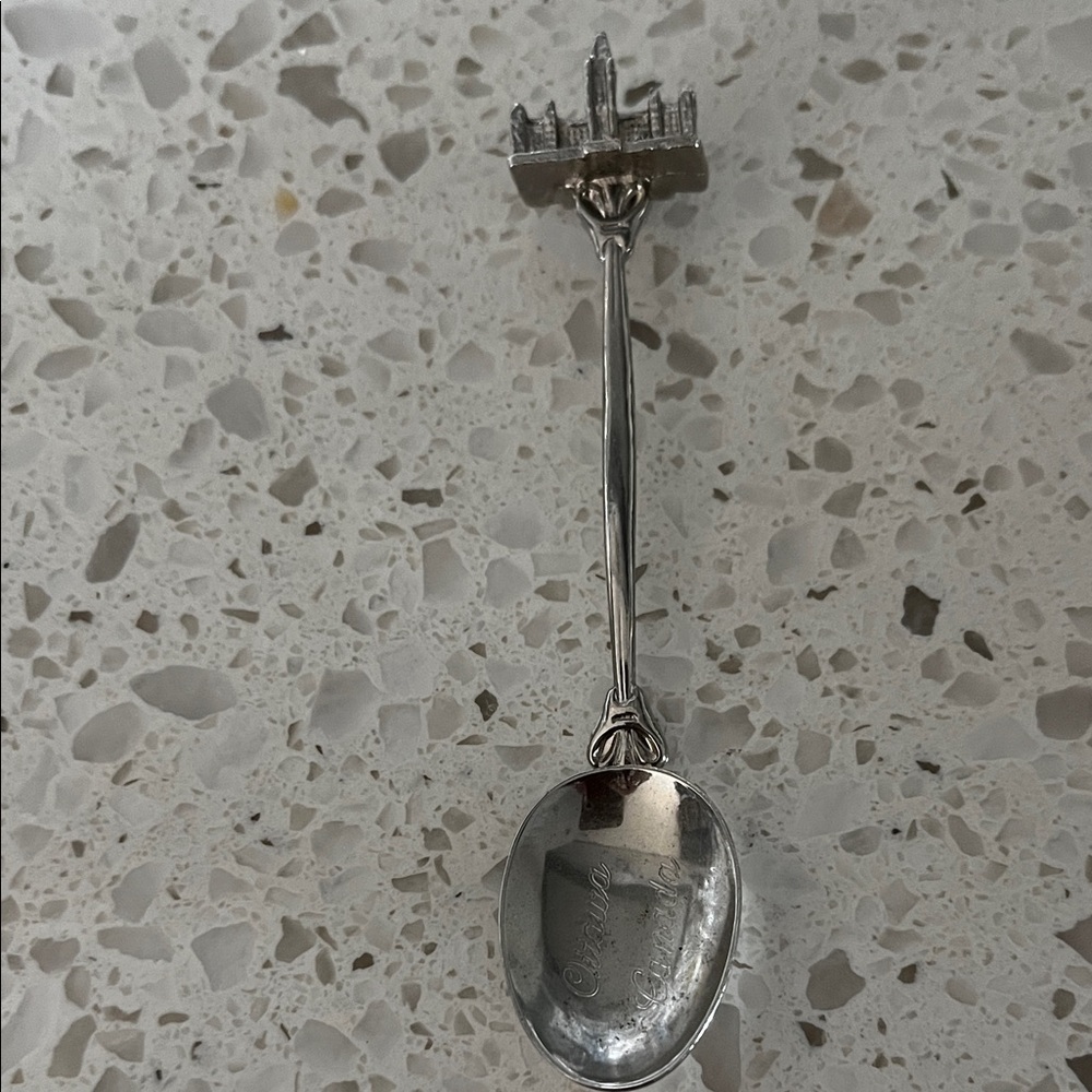 Vintage Souvenir Silver-Plated Decorative Spoon - City Skyline Top